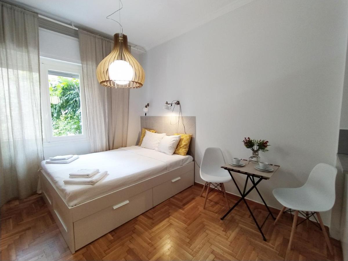 Rustic Studio Apartment เอเธนส์ ภายนอก รูปภาพ