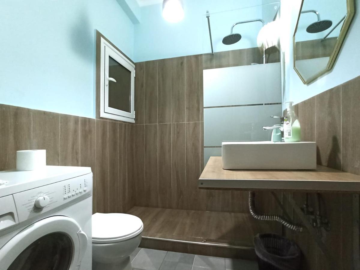 Rustic Studio Apartment เอเธนส์ ภายนอก รูปภาพ